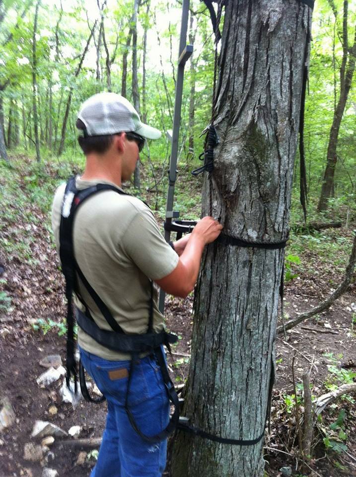 Brian hangs a Muddy treestand